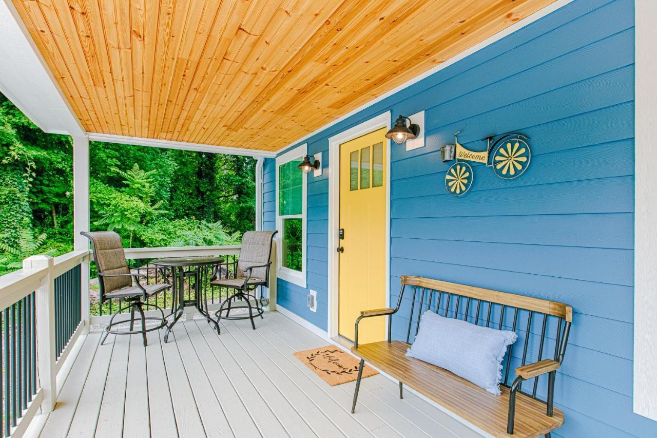 Blue House On Blythe Holiday home Hendersonville